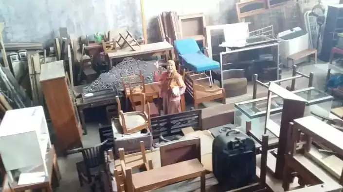 barang bekas perabotan mebel rumah tangga Rombeng di Surabaya